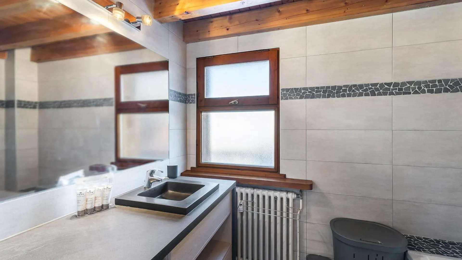 Duplex Spacieux A Meribel - 8 Pers, 3 Ch, 2 Salles De Bain, Proche Pistes Et Navette - Fr-1-565-74 Les Allues